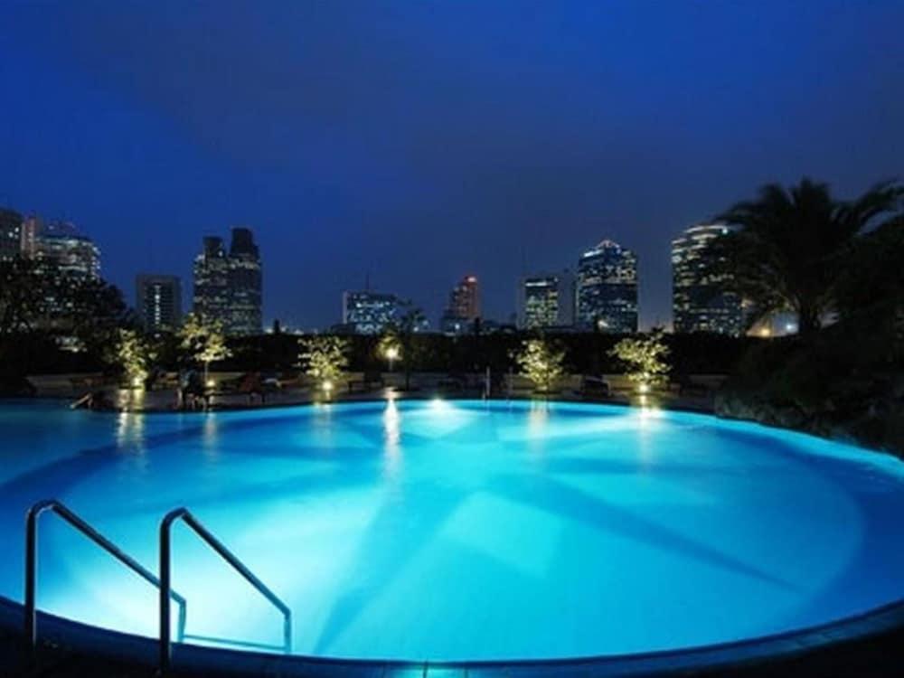 Batavia Hotel & Serviced Apartments Jakarta Extérieur photo