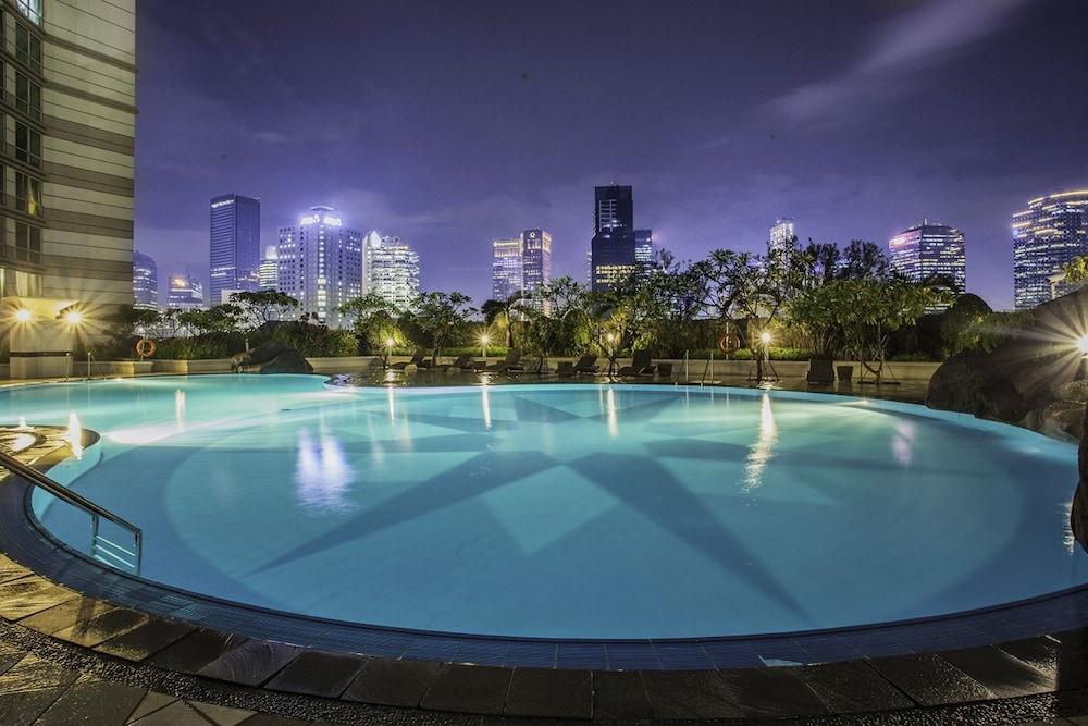 Batavia Hotel & Serviced Apartments Jakarta Extérieur photo