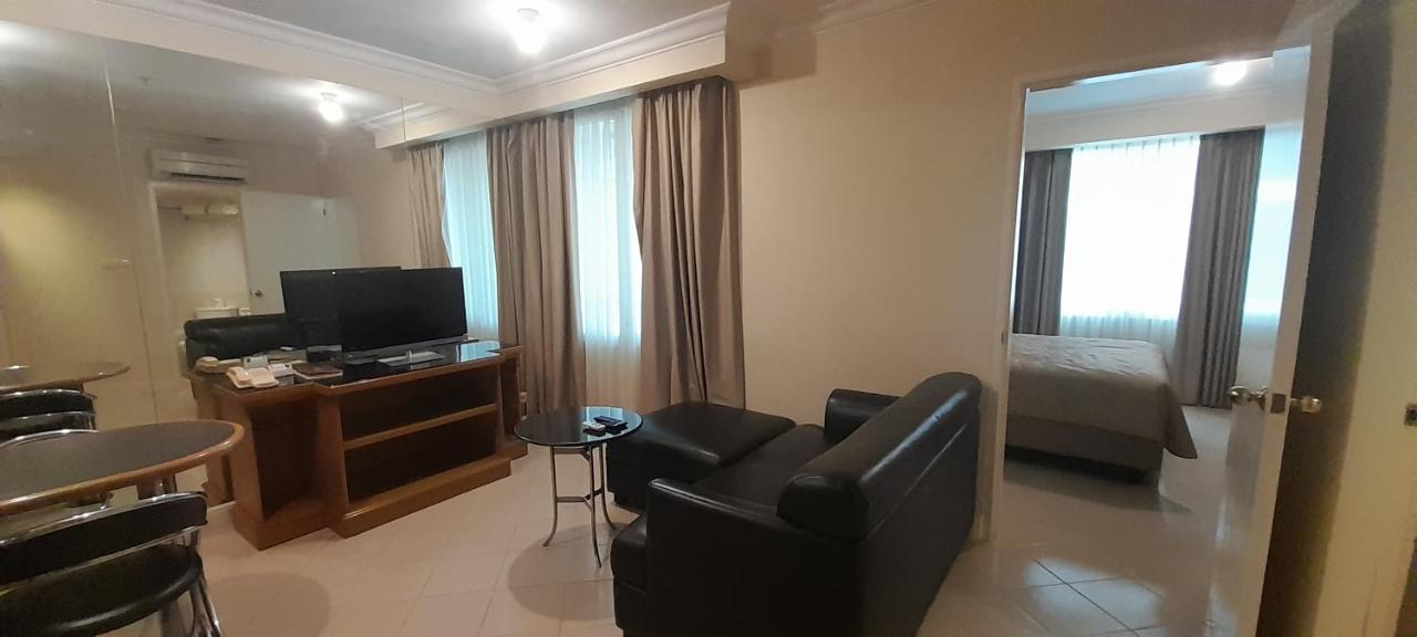Batavia Hotel & Serviced Apartments Jakarta Extérieur photo