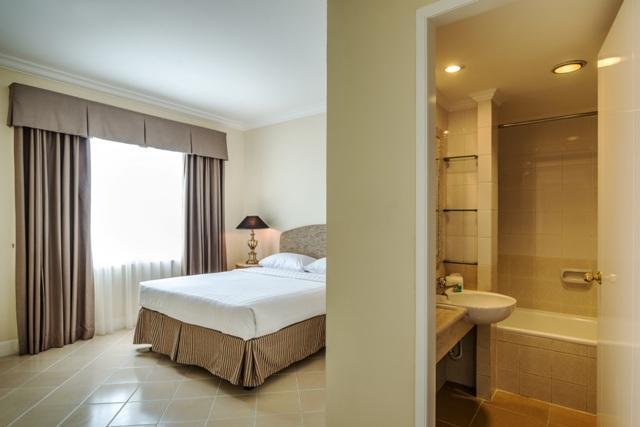 Batavia Hotel & Serviced Apartments Jakarta Extérieur photo
