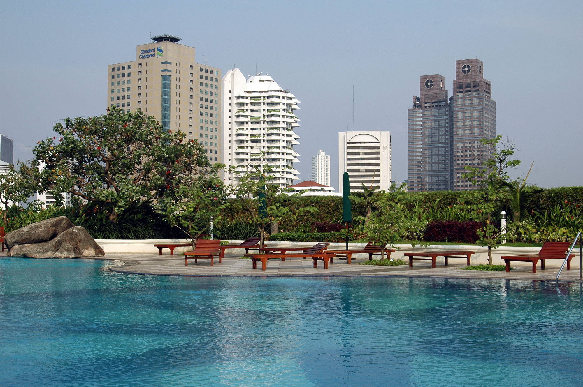 Batavia Hotel & Serviced Apartments Jakarta Extérieur photo